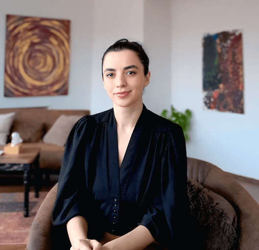 Mehlika Zeynep Yavuz logo